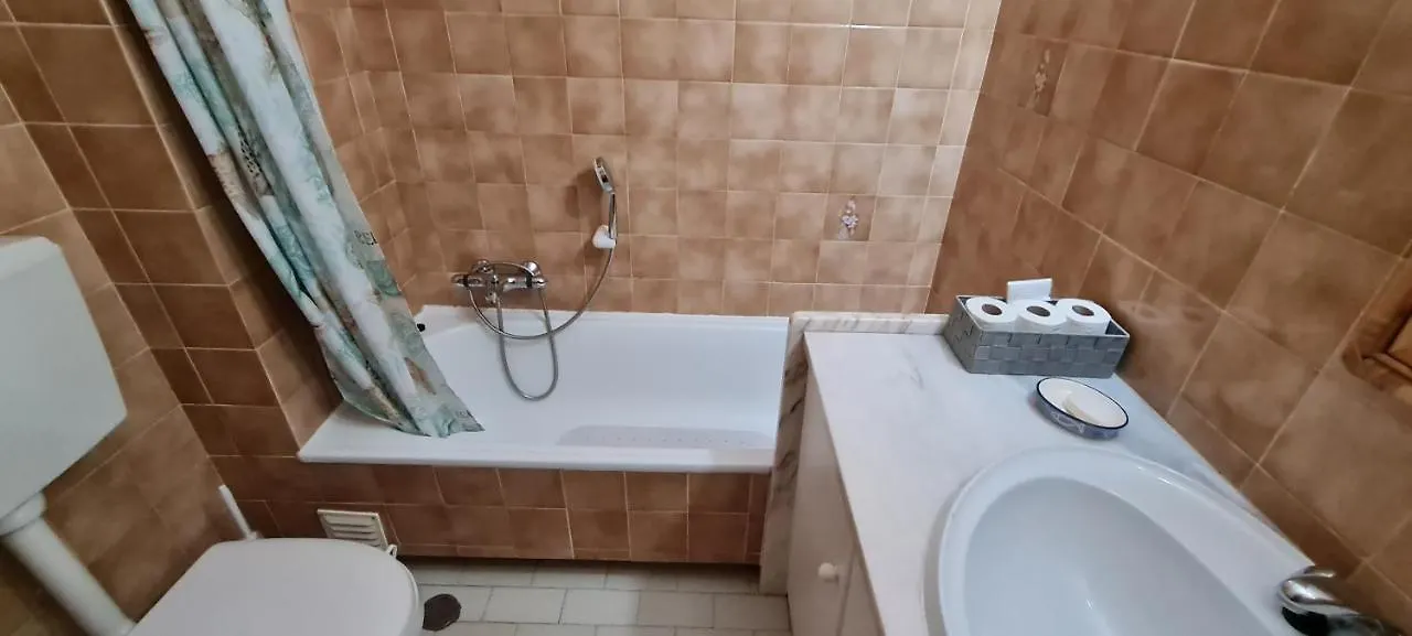 Donana 91 Apartment Lagos 0*,